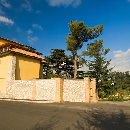 Poggio Regillo 3*