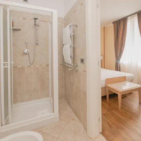 Hotel Poggio Regillo 3*