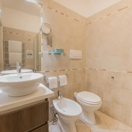 Poggio Regillo 3*