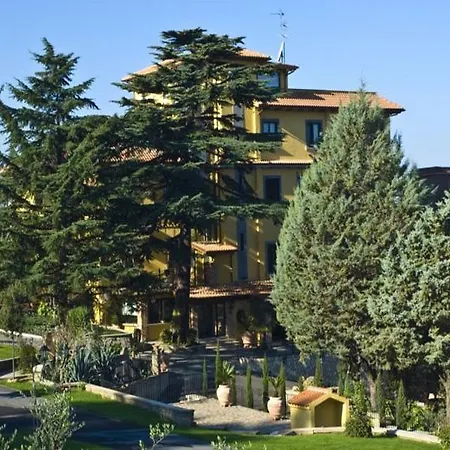 Hotel Poggio Regillo 3*
