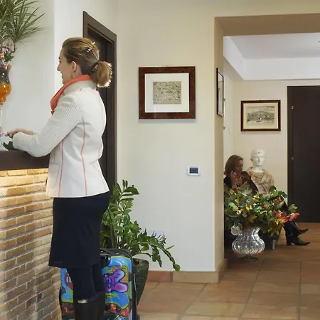 Hotel Poggio Regillo 3*